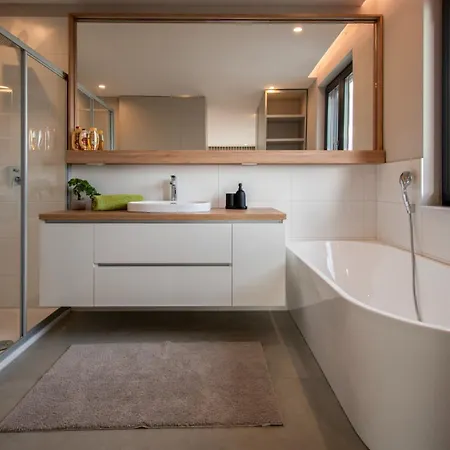 Villa Designer Luna Near The Sea In Volme , Pula