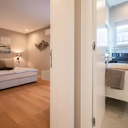 Designer Luna Near The Sea In Volme , Villa Pula