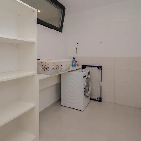 Designer Luna Near The Sea In Volme , Villa *