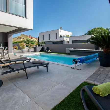 Villa Designer Luna Near The Sea In Volme , *