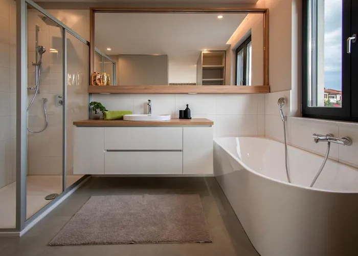 Vila Designer Luna Near The Sea In Volme , Pula