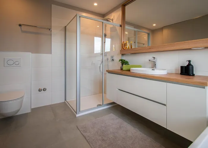 Designer Luna Near The Sea In Volme , Vila