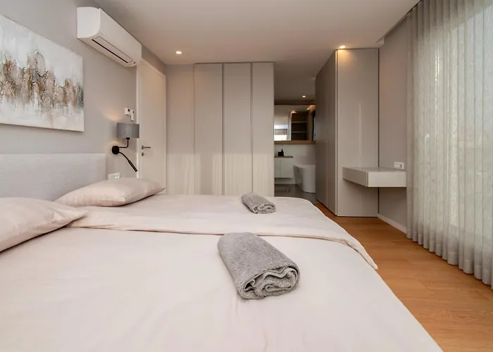 Designer Luna Near The Sea In Volme ,