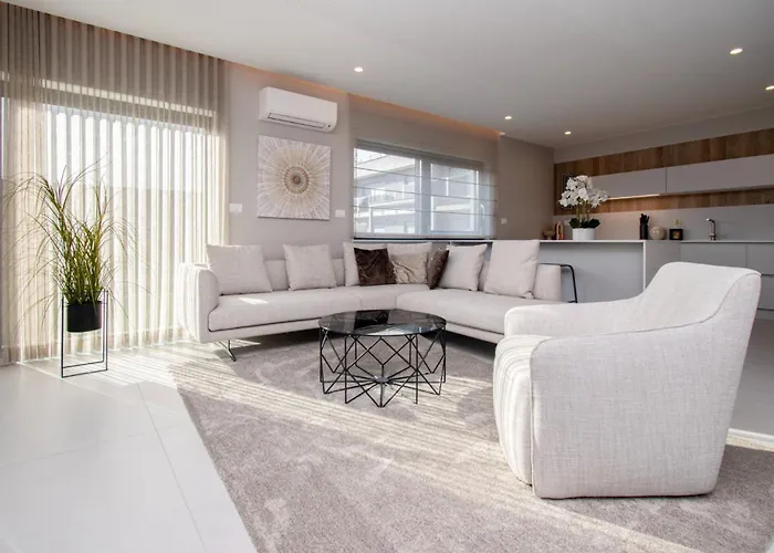 Vila Designer Luna Near The Sea In Volme ,